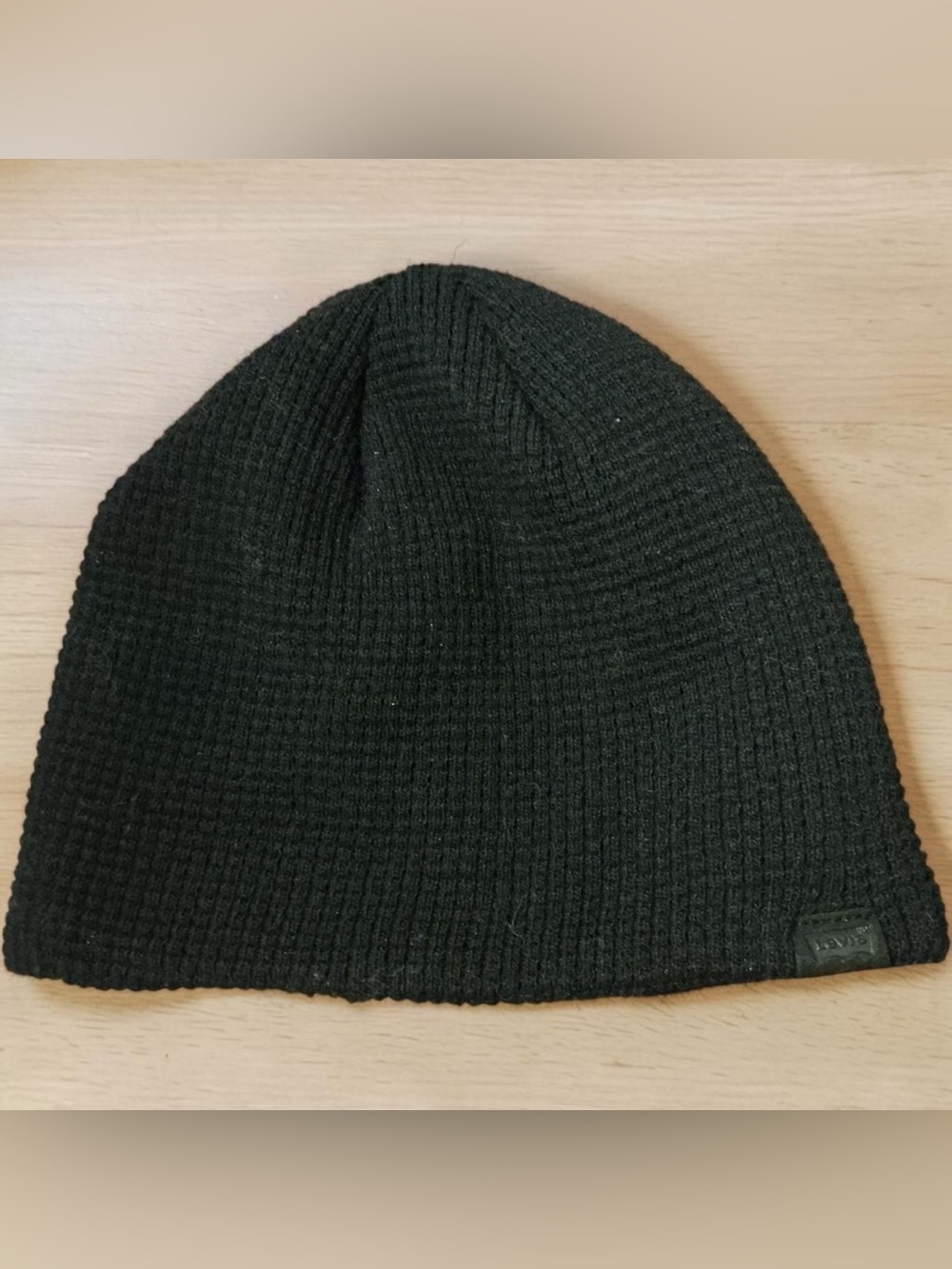 Levi’s Men's Black Waffle Knit Sherpa Lined Beanie Hat